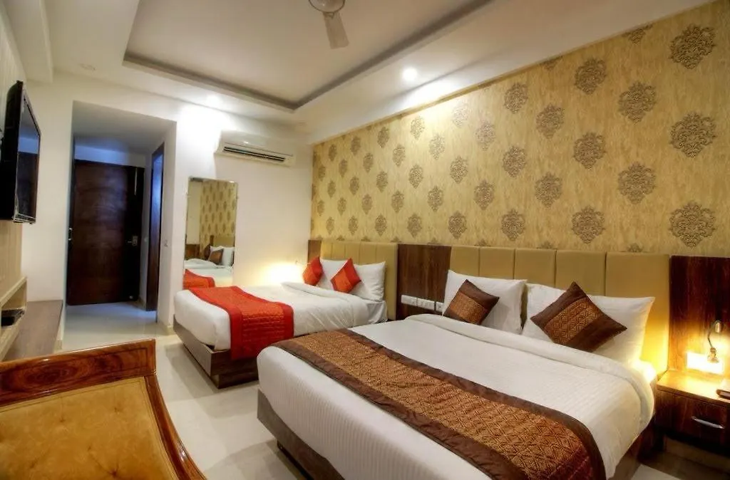 ****  Hotel Almaty International With Free Airport Transffer New Delhi India